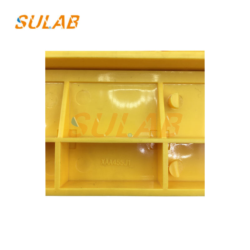 Plastic Step Demarcation Strip Otis Escalator Spare Parts XAA455M1 XAA455L1 XAA455J1 XAA455K1