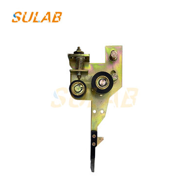 Cerradura de puertas de ascensor Fujitec con superficie galvanizada AC 250V/10A y tensión lateral ≥ 1000N Cerradura de puertas de aterrizaje MA630-05